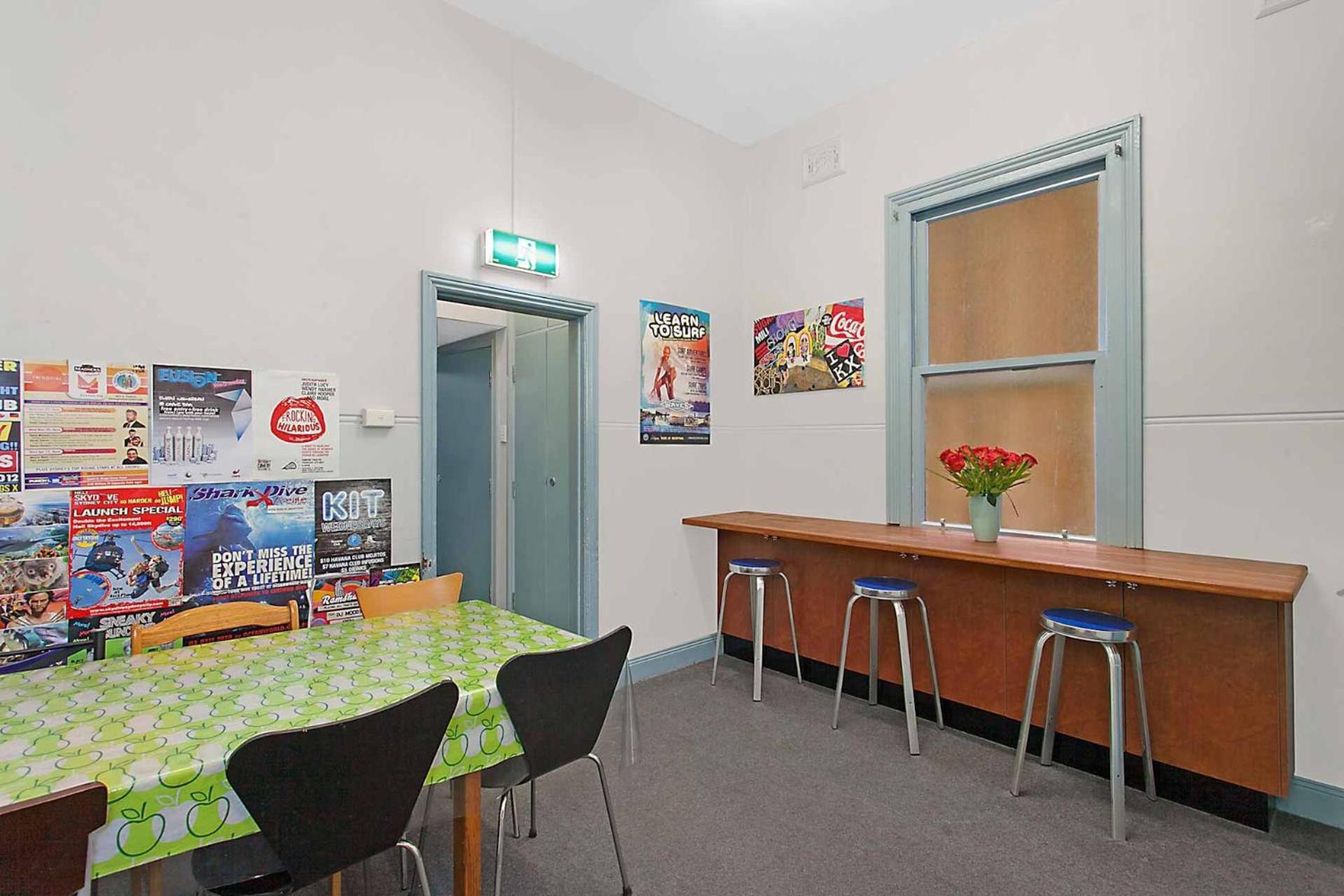 Podbed Sydney Hostel Exterior photo